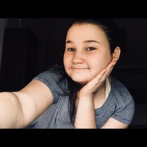 Meet your Posher, Hailey